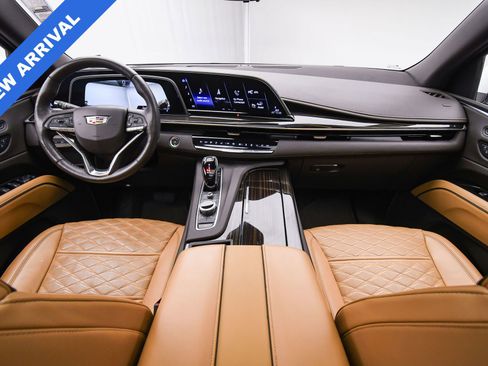 Used 2022 Cadillac Escalade ESV Premium Luxury image 15