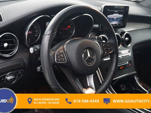 Used 2019 Mercedes-Benz GLC 350e 4MATIC image 17