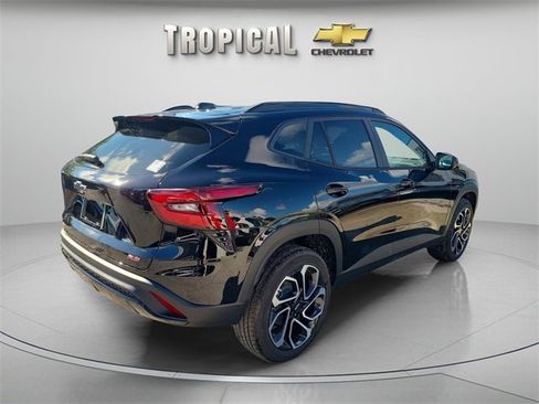 New 2026 Chevrolet Trax RS w/ Driver Confidence Package image 5