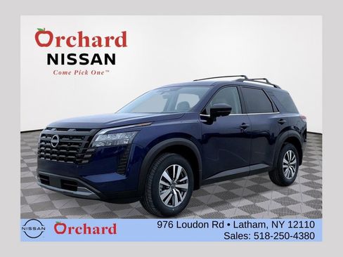 New 2026 Nissan Pathfinder SL image 1