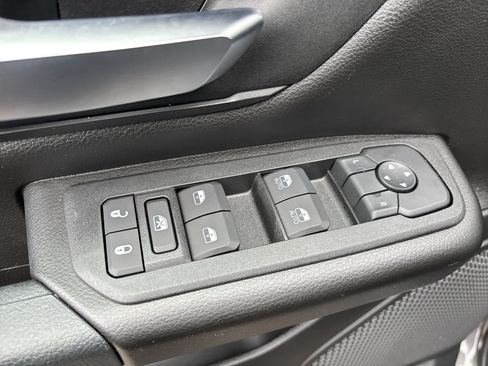New 2026 RAM 1500 Express AWD/4WD image 9
