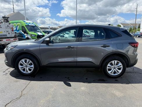 Used 2023 Ford Escape AWD image 6