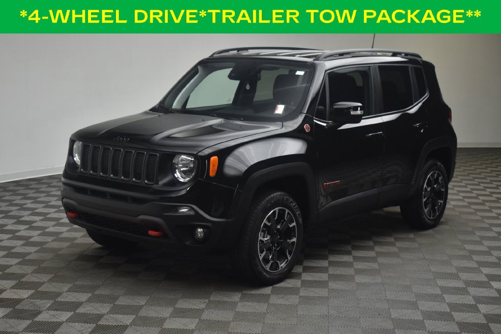 Used 2023 Jeep Renegade Trailhawk w/ Trailer Tow Group AWD/4WD image 2