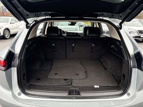 Used 2023 Buick Envision Essence w/ Sport Touring Package image 9