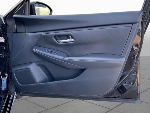 Used 2025 Nissan Sentra SV FWD image 21