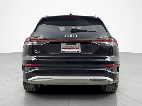 Used 2023 Audi Q4 e-tron Premium Plus RWD image 4