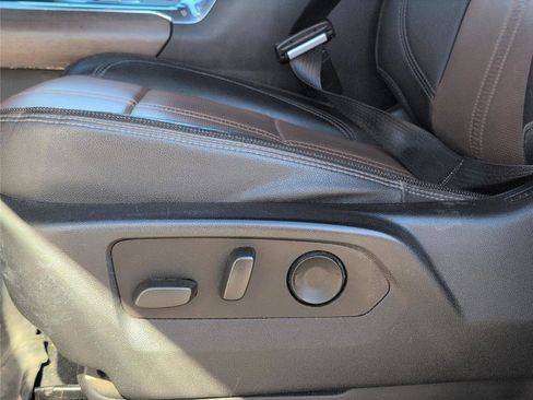 Used 2024 Chevrolet Silverado 2500 High Country w/ High Country Premium Package image 10