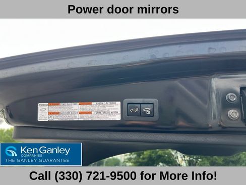 Used 2023 Toyota Corolla Cross XLE w/ Convenience Package FWD image 52