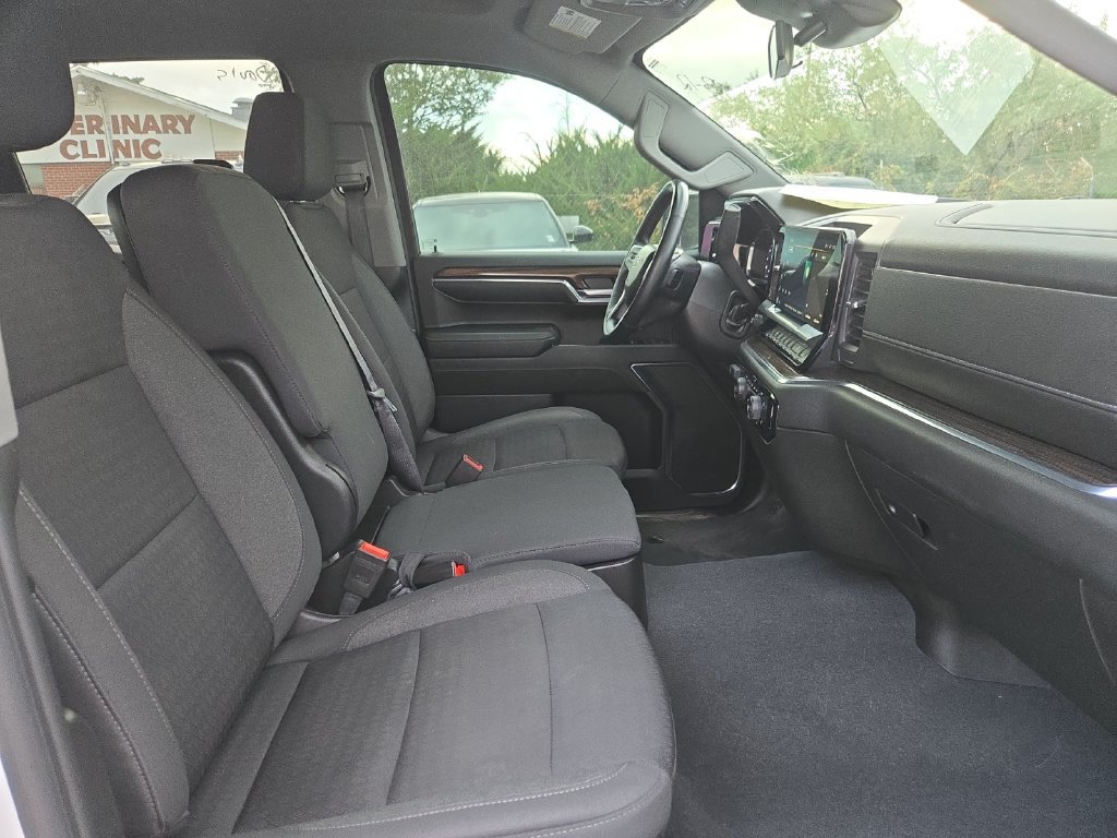 Used 2024 Chevrolet Silverado 1500 RST w/ LPO, Dark Essentials Package AWD/4WD image 16