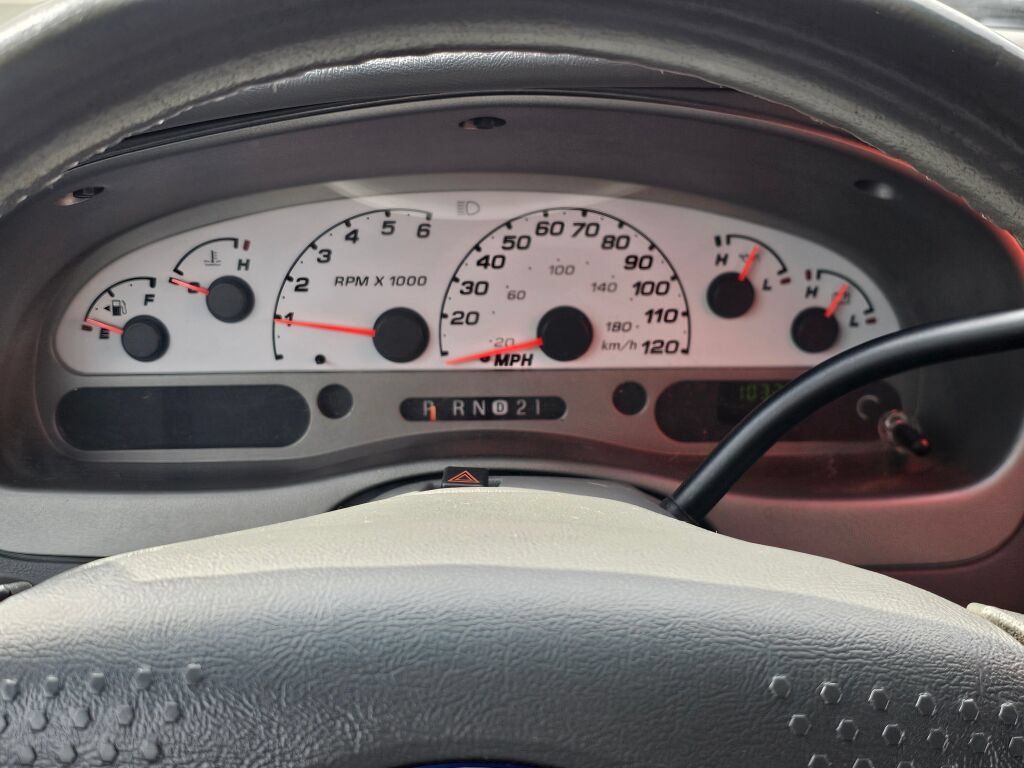 Used 2004 Ford Explorer Sport Trac XLS AWD/4WD image 31