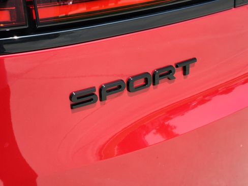 New 2025 Land Rover Range Rover Sport Dynamic SE image 11