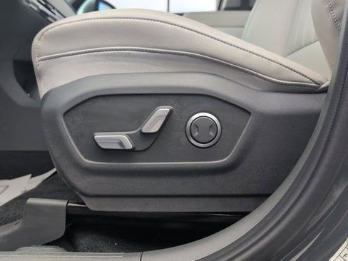 Used 2025 Hyundai Santa Fe SEL FWD image 14