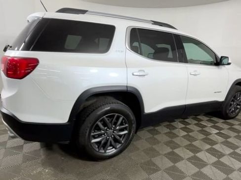 Used 2018 GMC Acadia SLT AWD/4WD image 4