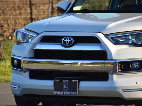 Used 2019 Toyota 4Runner Limited AWD 4dr SUV image 10