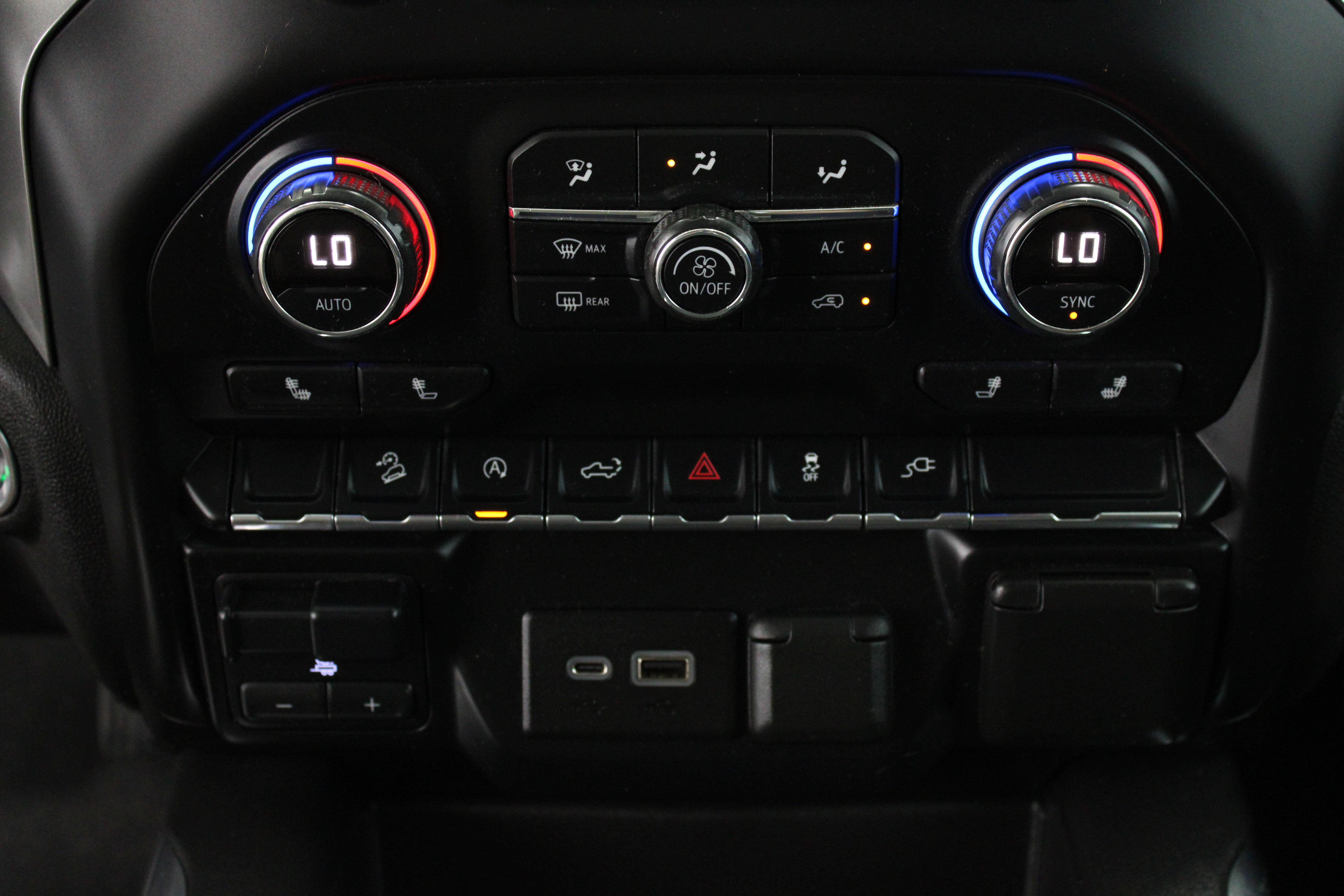 Used 2019 Chevrolet Silverado 1500 RST w/ All-Star Edition AWD/4WD image 22