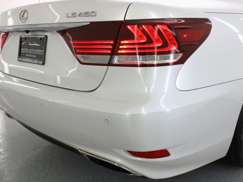 Used 2016 Lexus LS 460 w/ Comfort Package image 23