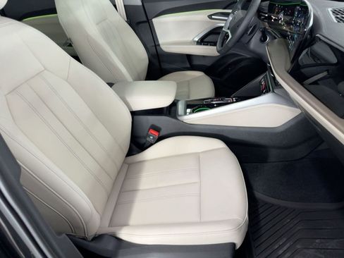 New 2025 Audi Q5 Premium image 30