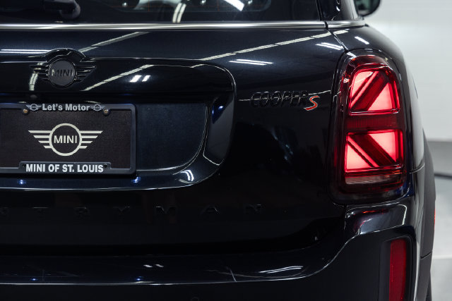Used 2023 MINI Cooper Countryman S FWD image 8
