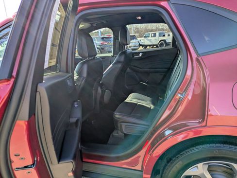 Used 2023 Ford Escape ST-Line image 29