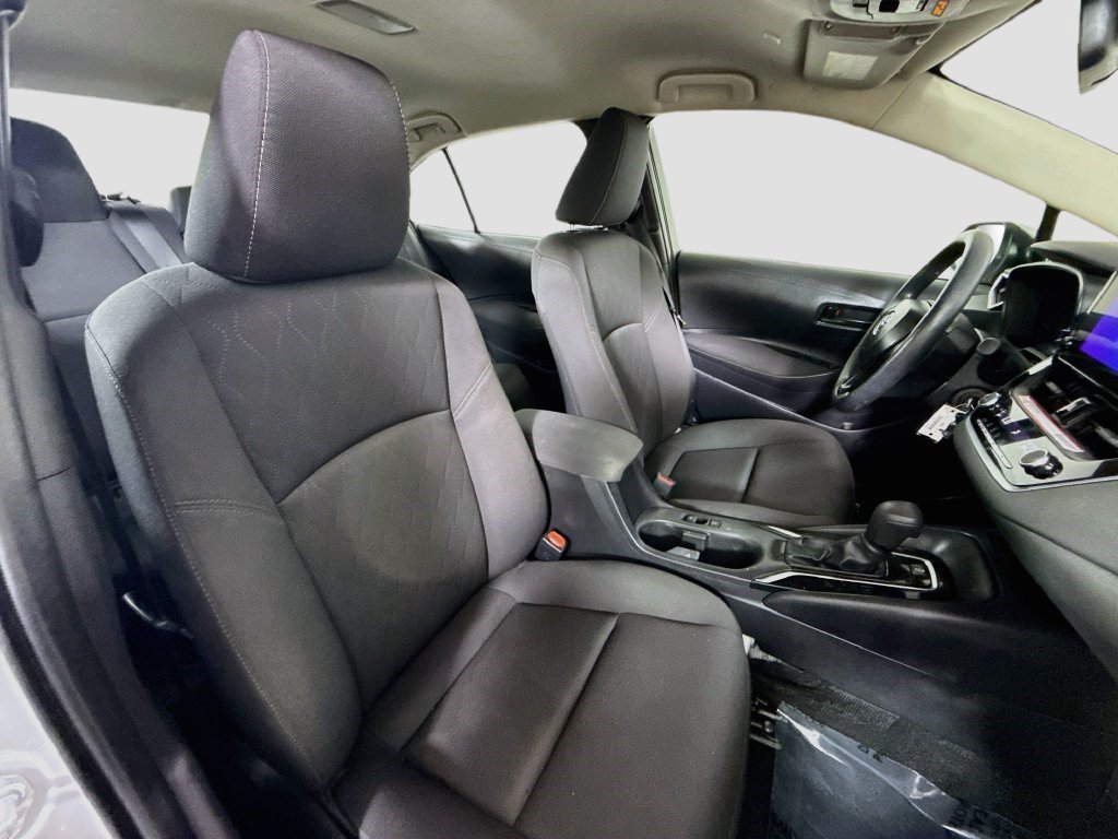 Used 2025 Toyota Corolla LE FWD image 27