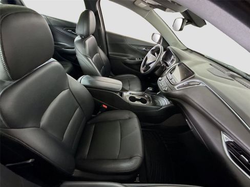 Used 2017 Chevrolet Malibu LT w/ Leather Package image 21