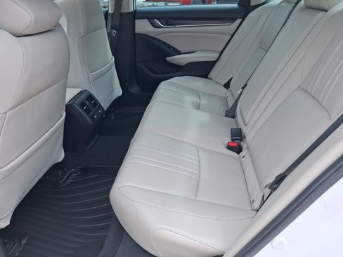 Used 2022 Honda Accord Touring image 31