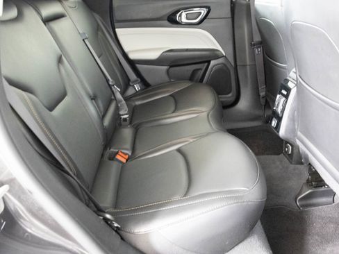 Used 2022 Jeep Compass Limited image 32