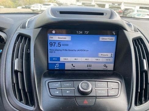 Used 2018 Ford Escape SE w/ SE Sync 3 Package FWD image 19