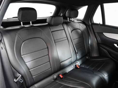 Certified 2022 Mercedes-Benz GLC 300 image 11