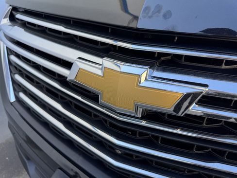 Certified 2023 Chevrolet Traverse LT w/ Rear Camera Mirror Package image 19