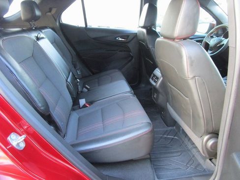 Used 2023 Chevrolet Equinox RS image 24