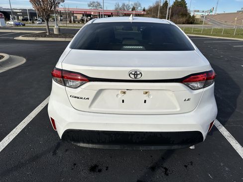 Certified 2024 Toyota Corolla LE image 9