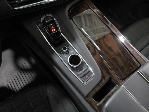 Certified 2023 Cadillac Escalade Premium Luxury Platinum image 17