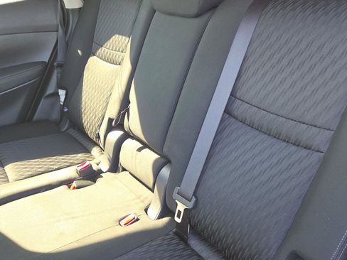 Used 2019 Nissan Rogue SV image 24