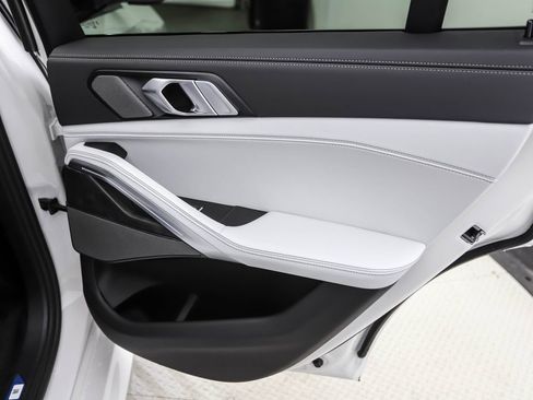 Used 2026 BMW X6 xDrive40i w/ Climate Comfort Package image 25