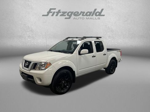 Used 2020 Nissan Frontier PRO-4X w/ Pro-4x Utility Package image 1