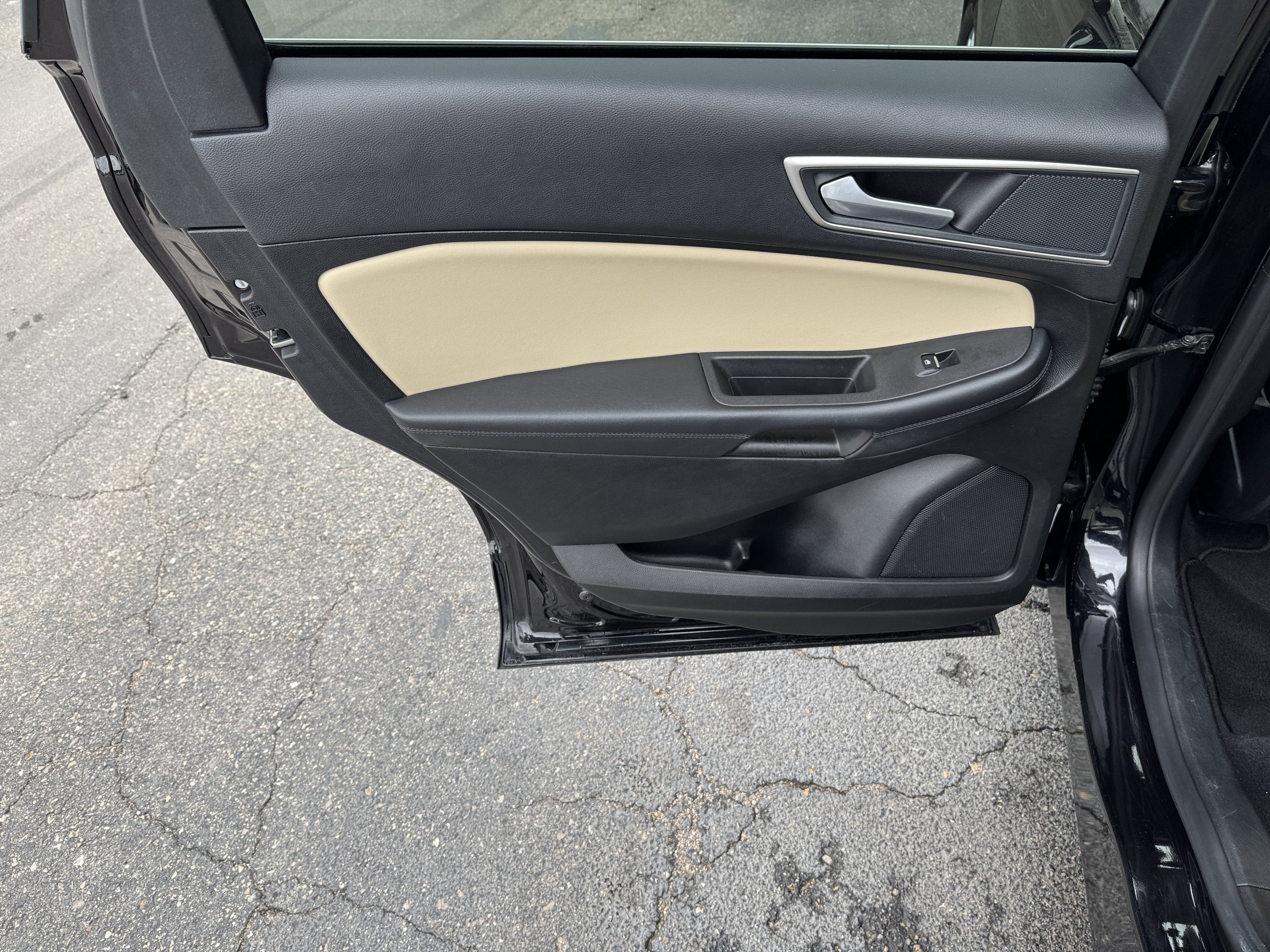Used 2024 Ford Edge SEL AWD/4WD image 26