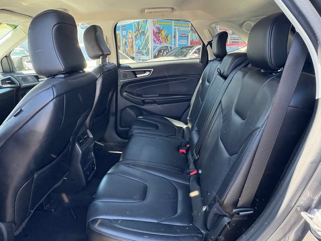 Used 2022 Ford Edge Titanium AWD/4WD image 17