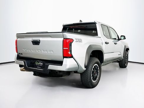 Used 2025 Toyota Tacoma TRD Off-Road image 9