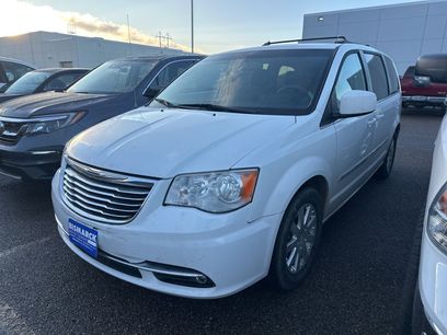 Used 2016 Chrysler Town & Country Touring