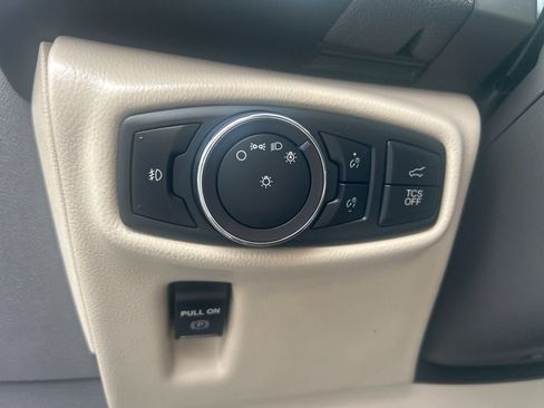 Used 2019 Lincoln Nautilus Reserve image 20