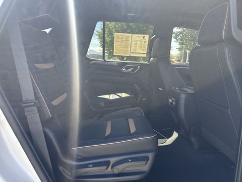 Used 2023 GMC Yukon AT4 w/ AT4 Premium Package AWD/4WD image 18