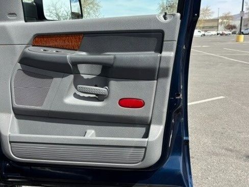 Used 2006 Dodge Ram 2500 Truck SLT image 36