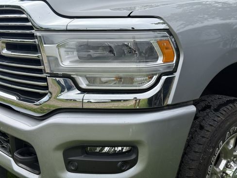 Used 2024 RAM 2500 Laramie AWD/4WD image 40