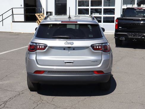 Used 2022 Jeep Compass Latitude image 20