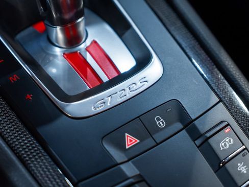 Used 2018 Porsche 911 GT2 RS RWD image 42