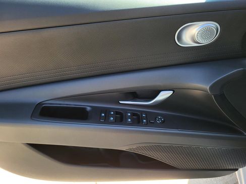 New 2026 Hyundai Elantra SE FWD image 12