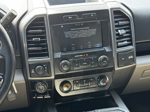 Used 2019 Ford F150 XLT w/ Equipment Group 302A Luxury image 17