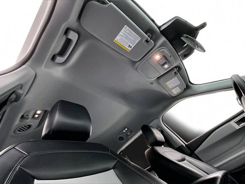 Used 2023 Ford Explorer XLT w/ Equipment Group 202A image 22