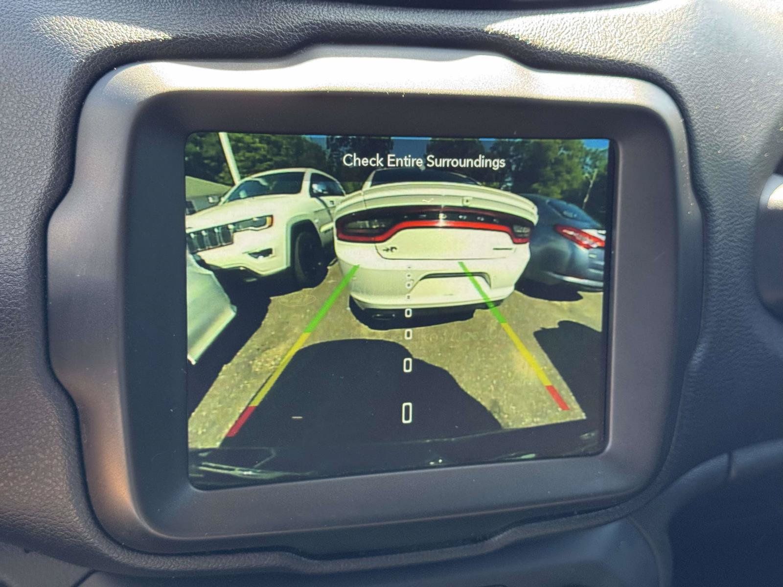 Used 2020 Jeep Renegade Latitude w/ UConnect 8.4 Nav Group AWD/4WD image 23